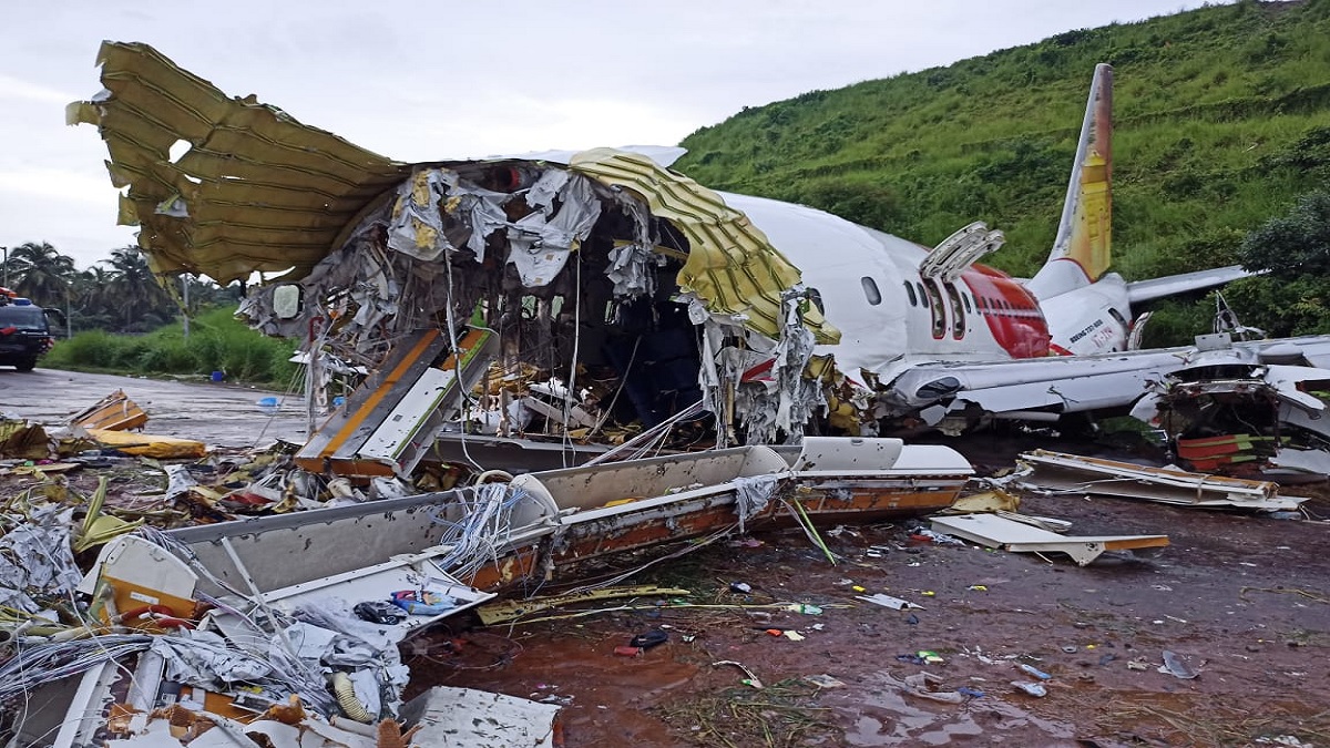 airplane crash bequia